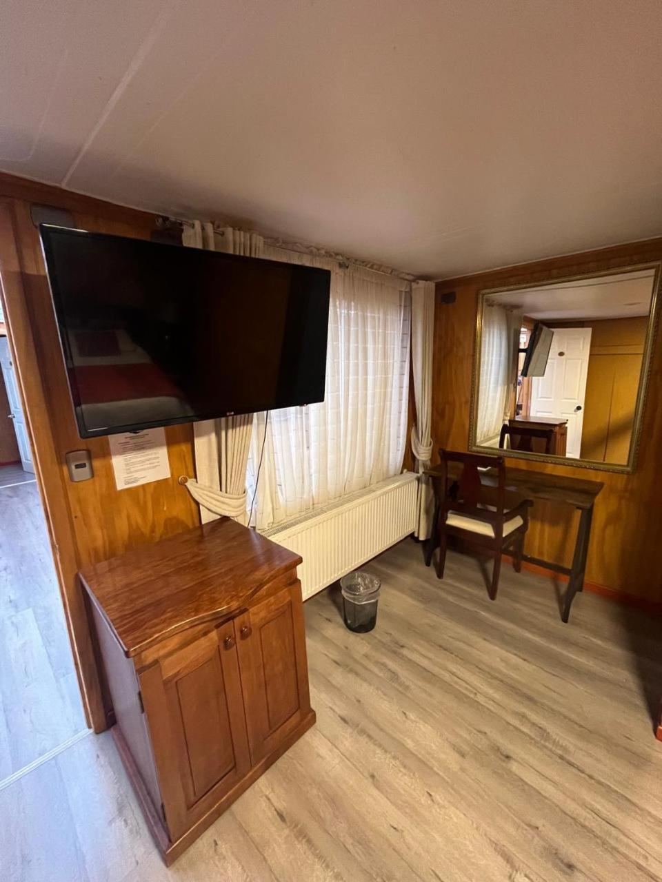 Hostal Espanol Coyhaique Exteriör bild