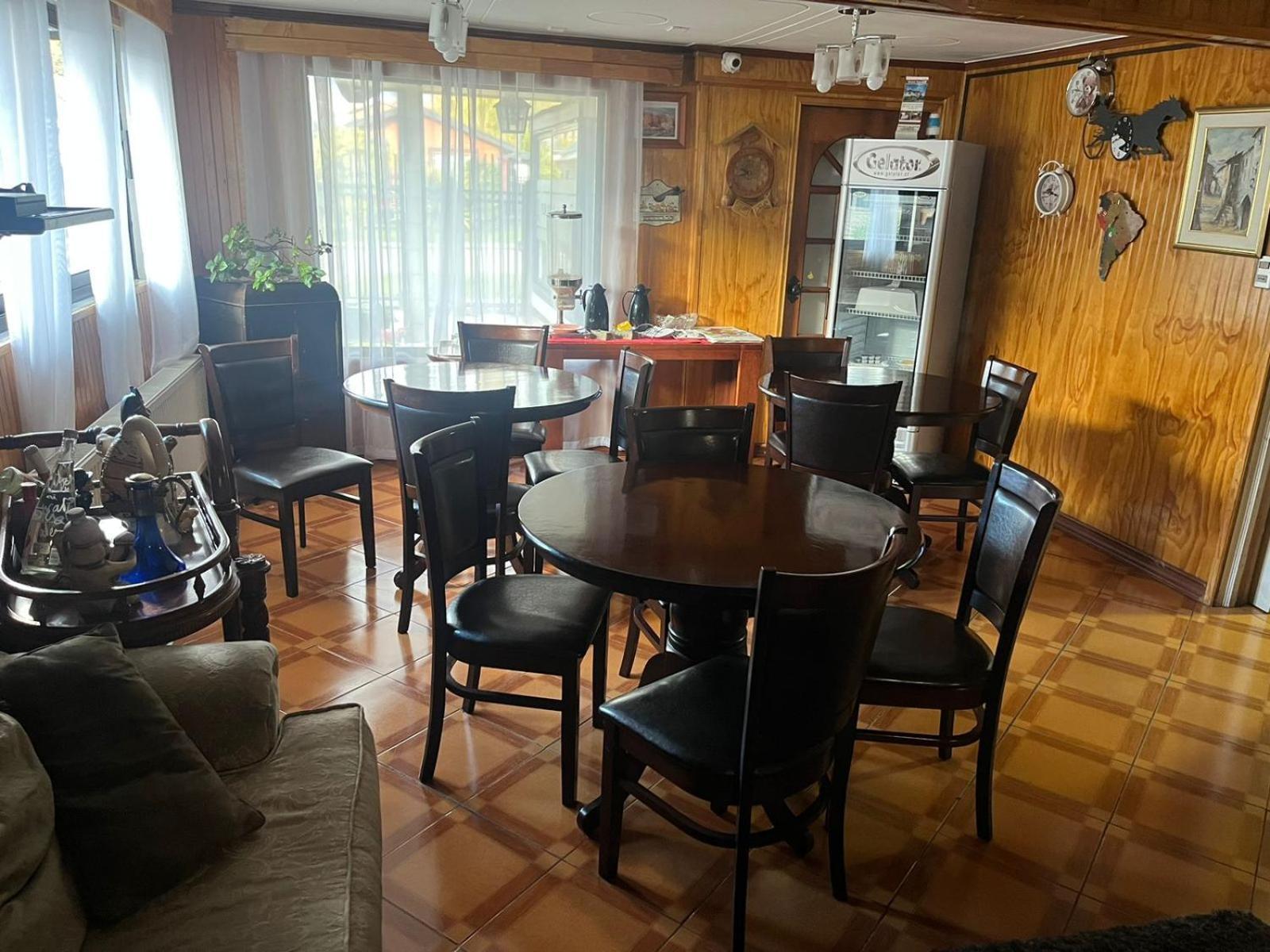 Hostal Espanol Coyhaique Exteriör bild