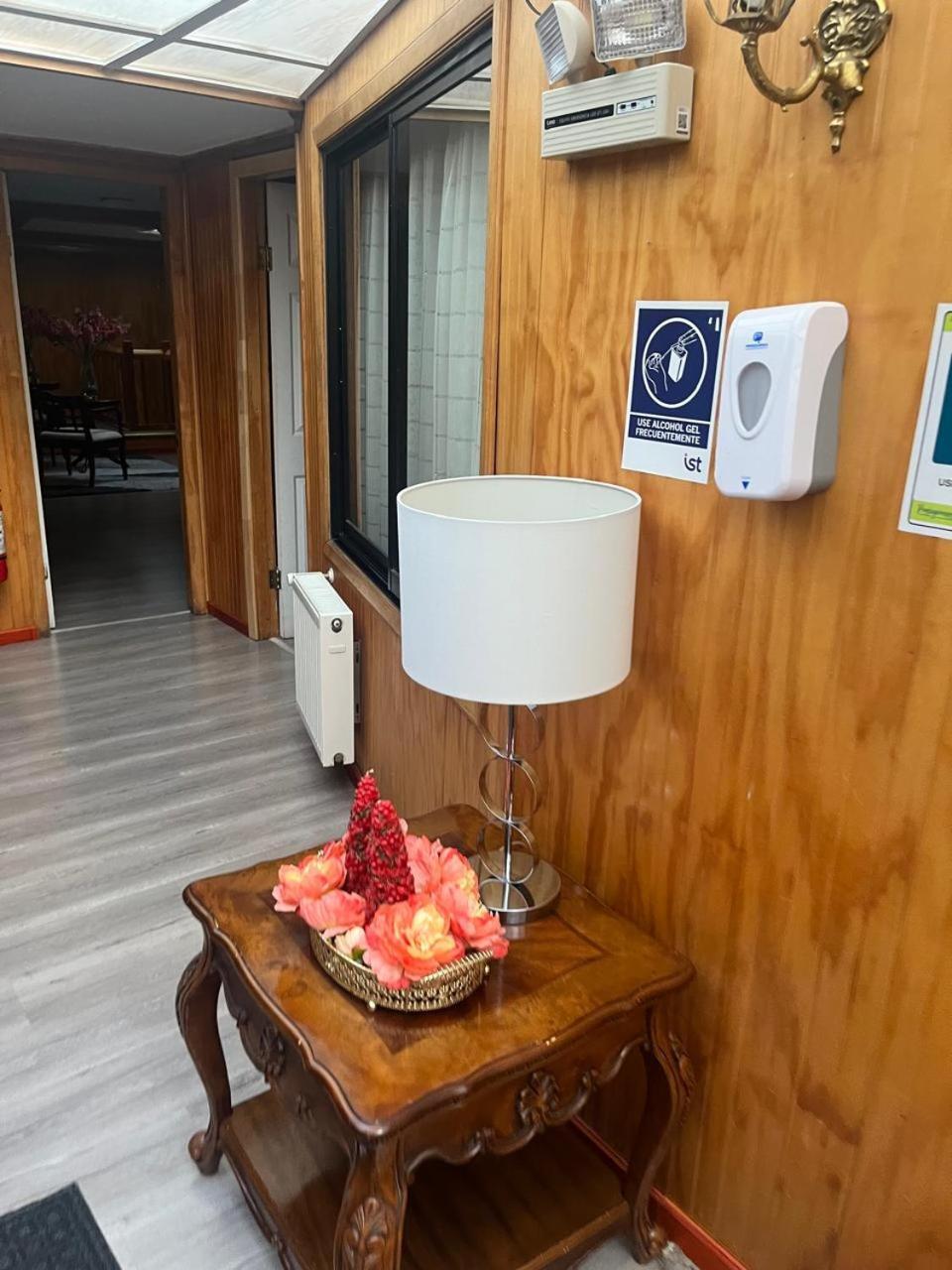 Hostal Espanol Coyhaique Exteriör bild