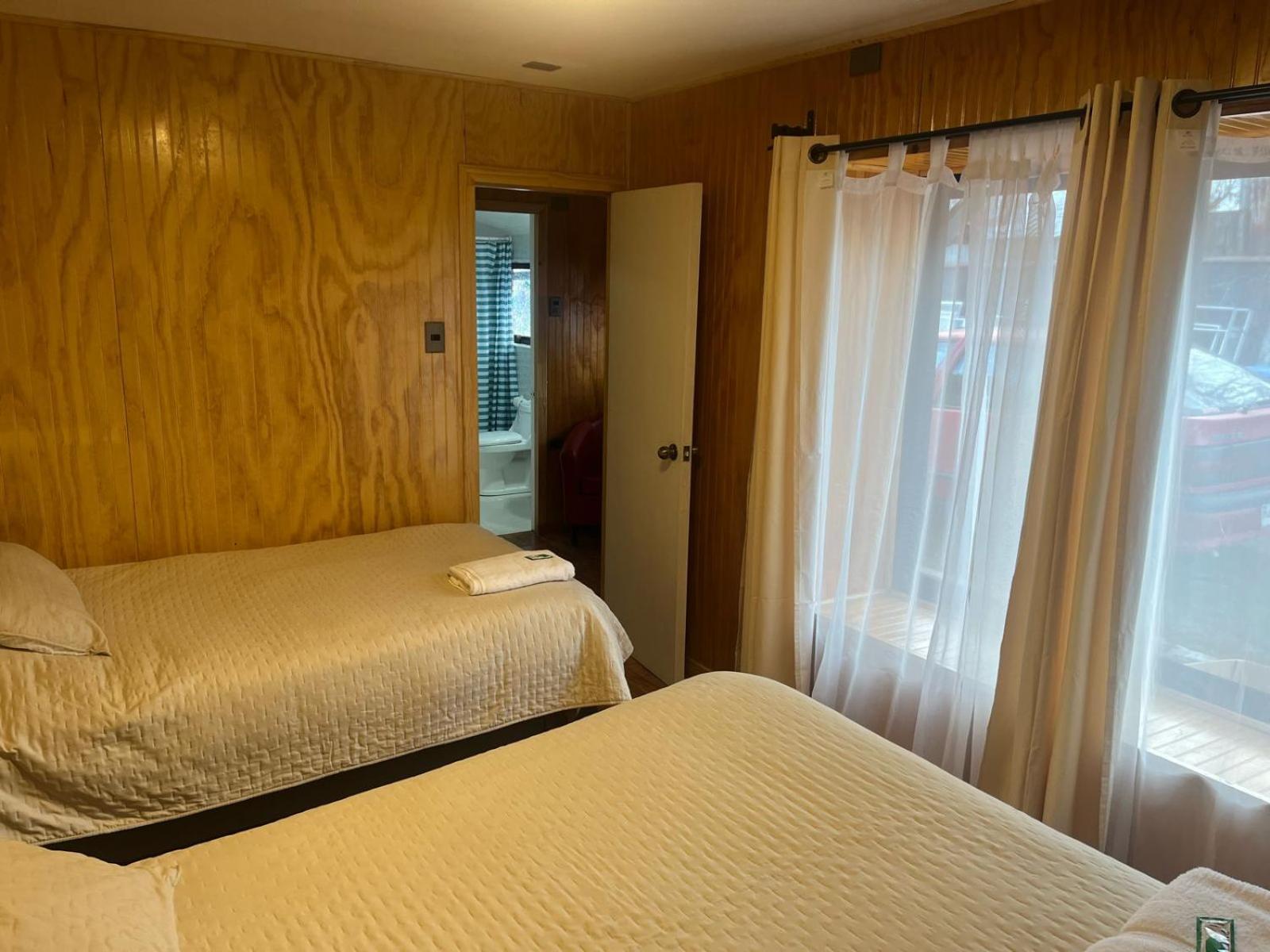 Hostal Espanol Coyhaique Exteriör bild