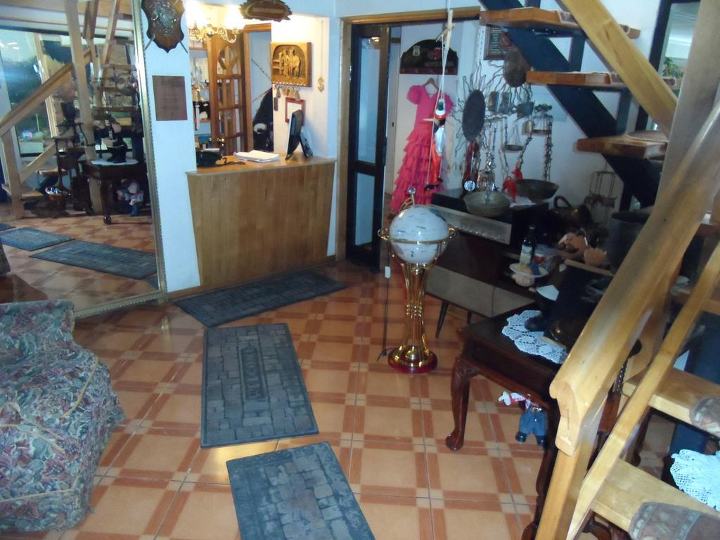 Hostal Espanol Coyhaique Exteriör bild